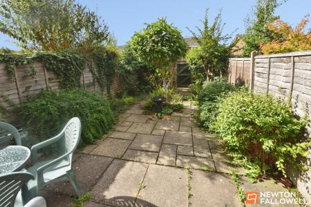 2 bedroom Terraced House for sale in Newbold Close, Sileby, LE12