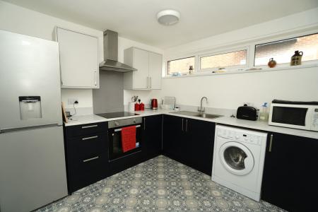 1 bedroom Flat for sale in Burns Road, Knightthorpe Court Burns Road, LE11