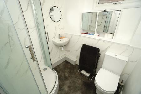 1 bedroom Flat for sale in Burns Road, Knightthorpe Court Burns Road, LE11
