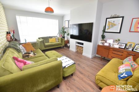 3 bedroom Semi-detached house for sale in Tiverton Road, Loughborough, LE11