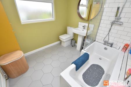 3 bedroom Semi-detached house for sale in Tiverton Road, Loughborough, LE11