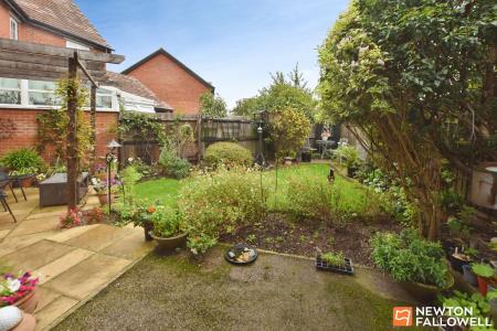 3 bedroom Semi-detached house for sale in Edward Phillipps Road, Hathern, LE12