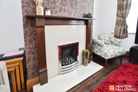 3 bedroom End of terrace house for sale in Parklands Drive, Loughborough, LE11
