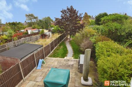 3 bedroom End of terrace house for sale in Parklands Drive, Loughborough, LE11