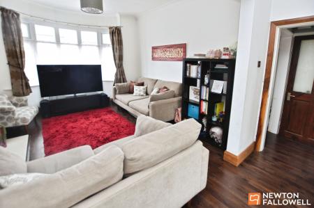 3 bedroom End of terrace house for sale in Parklands Drive, Loughborough, LE11
