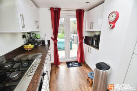 3 bedroom End of terrace house for sale in Parklands Drive, Loughborough, LE11