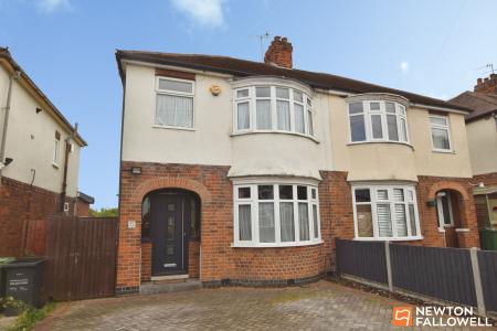 3 bedroom End of terrace house for sale in Parklands Drive, Loughborough, LE11