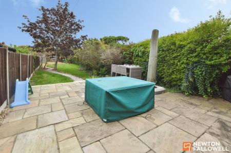 3 bedroom End of terrace house for sale in Parklands Drive, Loughborough, LE11