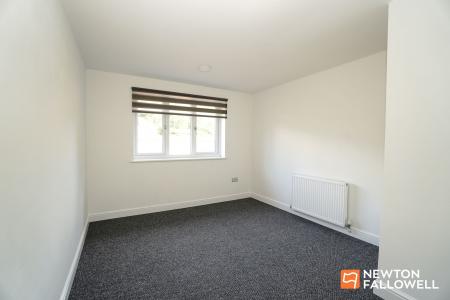 2 bedroom Semi-detached bungalow for sale in Roundhill Way, Loughborough, LE11