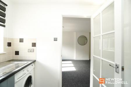 2 bedroom Semi-detached bungalow for sale in Roundhill Way, Loughborough, LE11