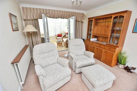4 bedroom Detached house for sale in Cropston Avenue, Loughborough, LE11