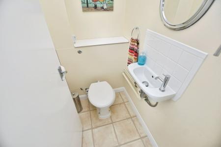4 bedroom Detached house for sale in Cropston Avenue, Loughborough, LE11
