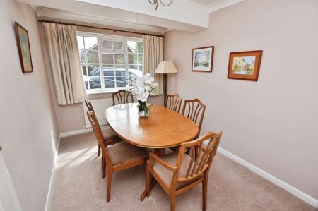 4 bedroom Detached house for sale in Cropston Avenue, Loughborough, LE11