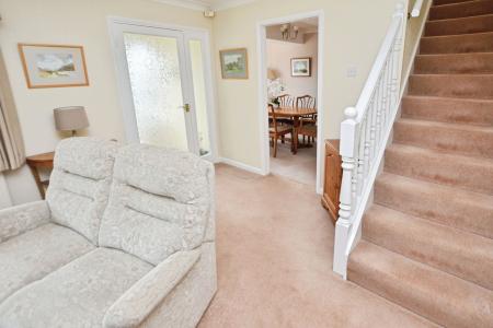 4 bedroom Detached house for sale in Cropston Avenue, Loughborough, LE11