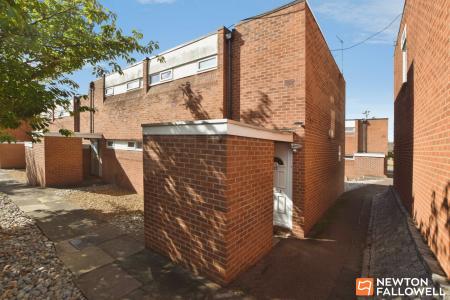 1 bedroom Maisonette for sale in Burns Road, Knightthorpe Court Burns Road, LE11