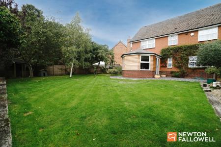 4 bedroom Detached house for sale in Kings Brook Close, Rempstone, LE12