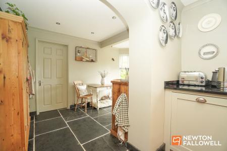 4 bedroom Detached house for sale in Kings Brook Close, Rempstone, LE12