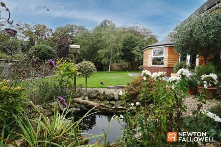 4 bedroom Detached house for sale in Kings Brook Close, Rempstone, LE12