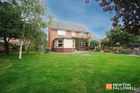 4 bedroom Detached house for sale in Kings Brook Close, Rempstone, LE12