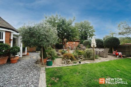 4 bedroom Detached house for sale in Kings Brook Close, Rempstone, LE12