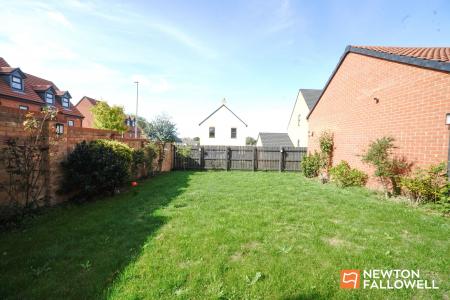 4 bedroom Detached house for sale in Charnian Way, Shepshed, LE12