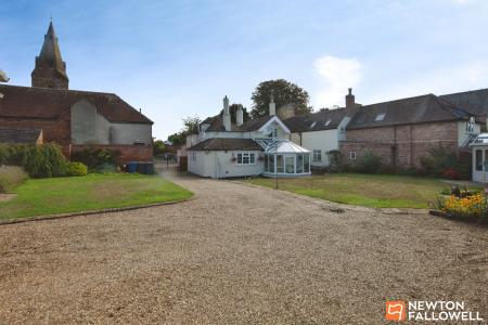 3 bedroom Link detached house for sale in Leake Road, Gotham, NG11