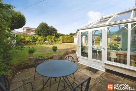 3 bedroom Link detached house for sale in Leake Road, Gotham, NG11