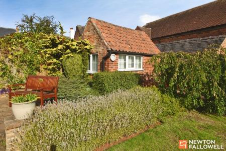 3 bedroom Link detached house for sale in Leake Road, Gotham, NG11