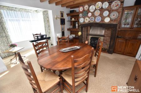3 bedroom Link detached house for sale in Leake Road, Gotham, NG11