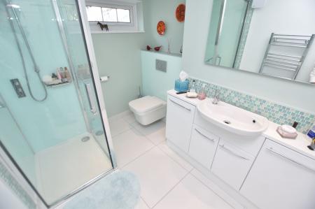 3 bedroom Link detached house for sale in Leake Road, Gotham, NG11