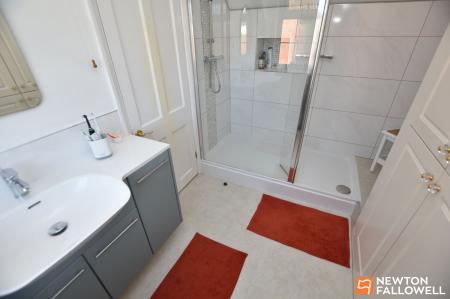 3 bedroom Link detached house for sale in Leake Road, Gotham, NG11