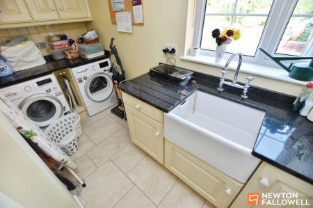 3 bedroom Link detached house for sale in Leake Road, Gotham, NG11