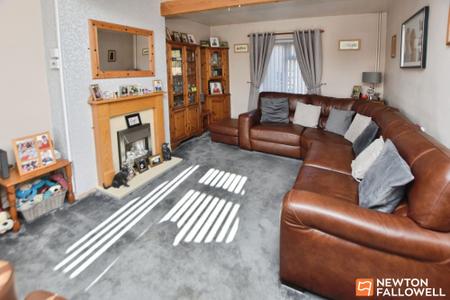 3 bedroom Semi-detached house for sale in Shelthorpe Road, Loughborough, LE11