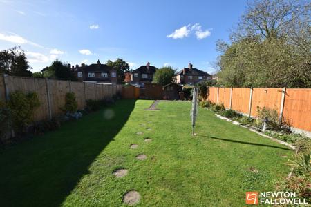 3 bedroom Semi-detached house for sale in Shelthorpe Road, Loughborough, LE11