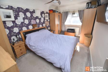 3 bedroom Semi-detached house for sale in Shelthorpe Road, Loughborough, LE11