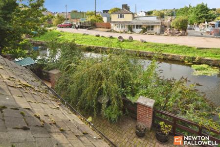 2 bedroom Semi-detached house for sale in Bridgeside Cottages, Loughborough, LE11