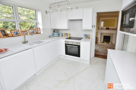 2 bedroom Semi-detached house for sale in Bridgeside Cottages, Loughborough, LE11