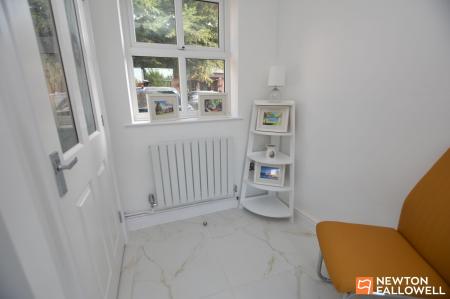 2 bedroom Semi-detached house for sale in Bridgeside Cottages, Loughborough, LE11