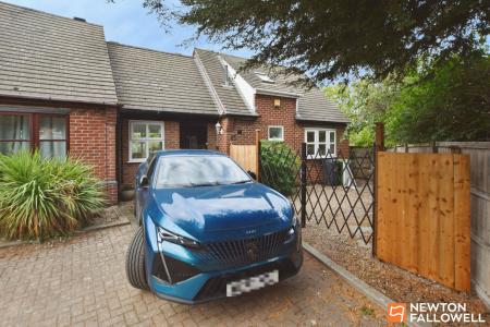 2 bedroom Semi-detached house for sale in Bridgeside Cottages, Loughborough, LE11