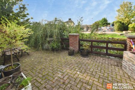 2 bedroom Semi-detached house for sale in Bridgeside Cottages, Loughborough, LE11