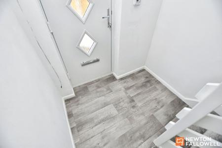 2 bedroom Semi-detached house for sale in Deanside Drive, Loughborough, LE11