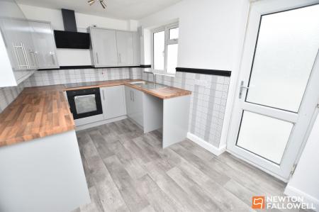 2 bedroom Semi-detached house for sale in Deanside Drive, Loughborough, LE11