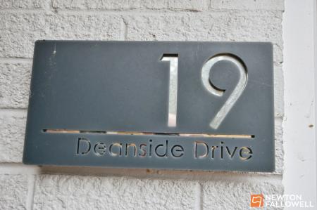 2 bedroom Semi-detached house for sale in Deanside Drive, Loughborough, LE11