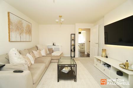 3 bedroom Semi-detached house for sale in Pankhurst Close, East Leake, LE12