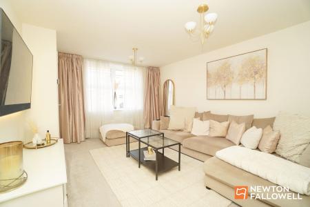 3 bedroom Semi-detached house for sale in Pankhurst Close, East Leake, LE12