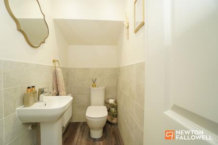 3 bedroom Semi-detached house for sale in Pankhurst Close, East Leake, LE12