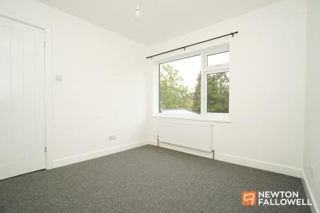 3 bedroom Terraced House for sale in Whitehouse Avenue, Loughborough, LE11