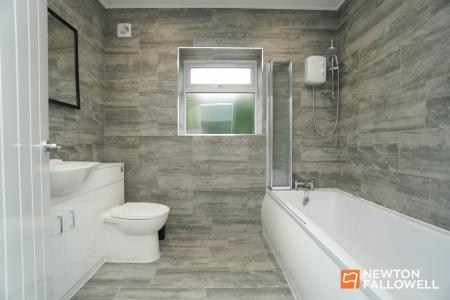 3 bedroom Terraced House for sale in Whitehouse Avenue, Loughborough, LE11