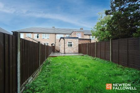 3 bedroom Terraced House for sale in Whitehouse Avenue, Loughborough, LE11
