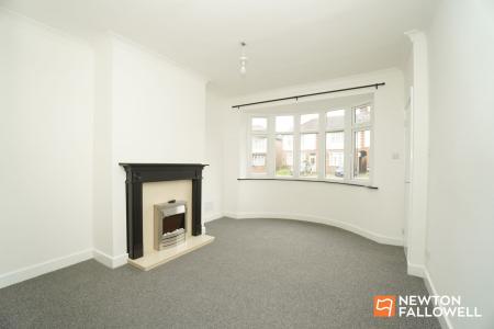 3 bedroom Terraced House for sale in Whitehouse Avenue, Loughborough, LE11
